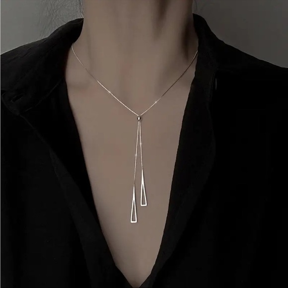NEW Silver Triangular Slider Chain Necklace - Picture 4 of 7